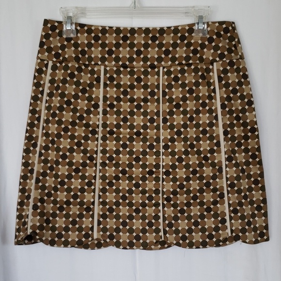 Scalloped bottom mini skirt - Picture 3 of 6